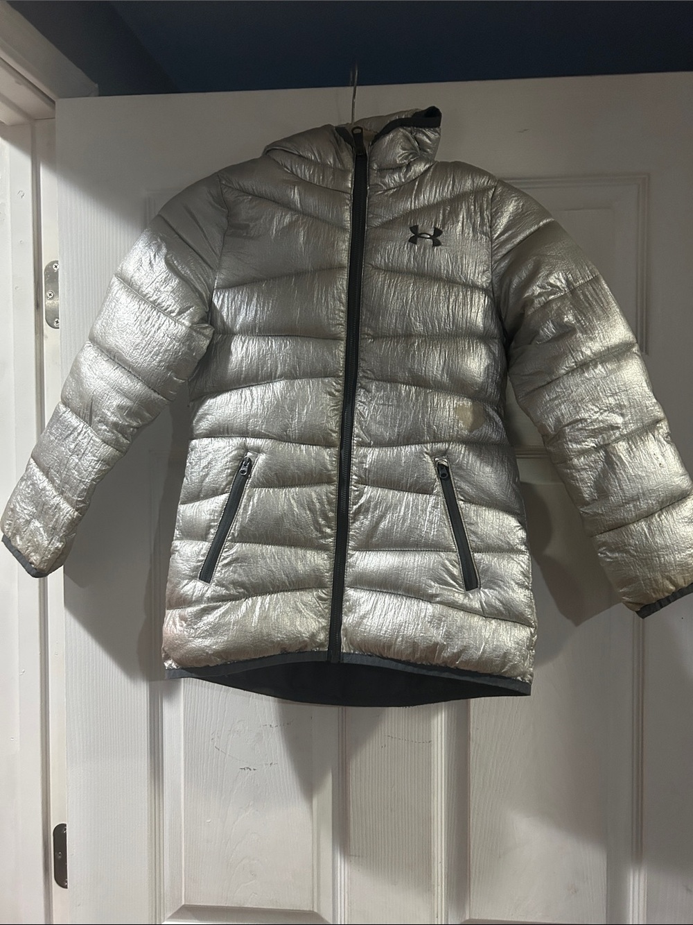 Under Armour girls youth small Metallic Silver Puffer Coat with Hood